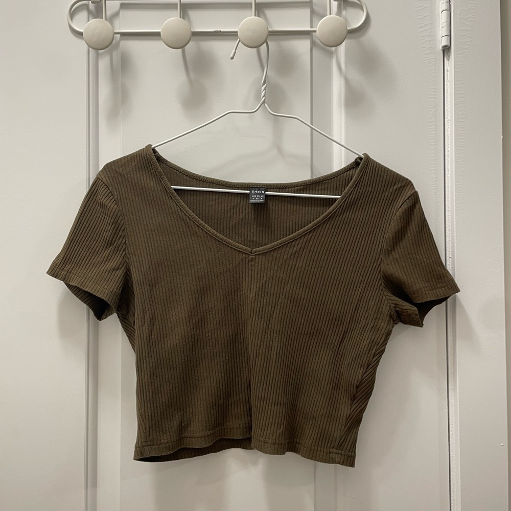 Olive green V-Neck Ribbed Knit crop top t-shirt in Size S or US 4